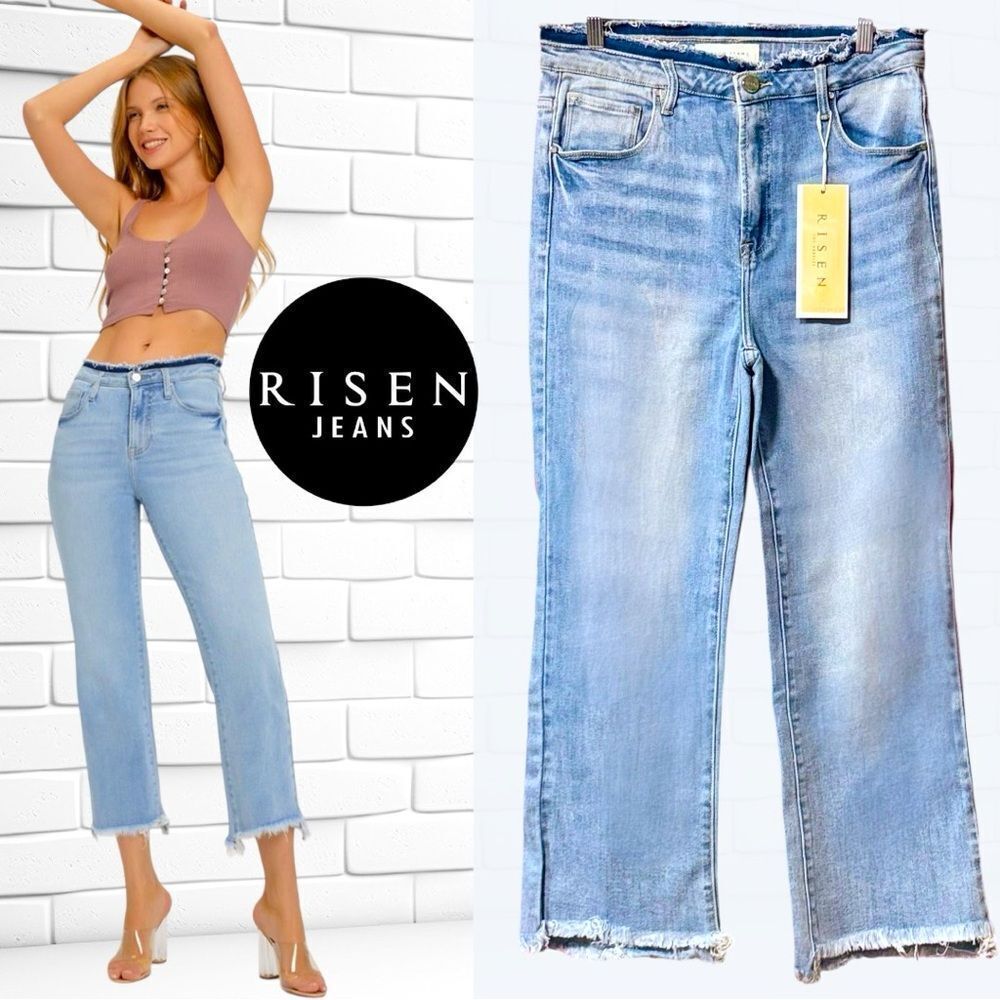 Risen High Rise Crop Flare Frayed Hem Light Wash Jeans Size 13/31 – NWT - Picture 3 of 13